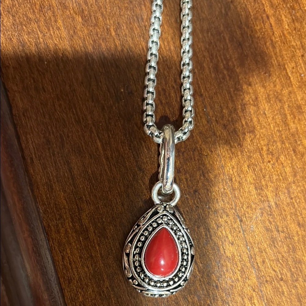 Elegant Silver and Red Teardrop Pendant Necklace